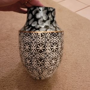EUC Pier 1 Vase